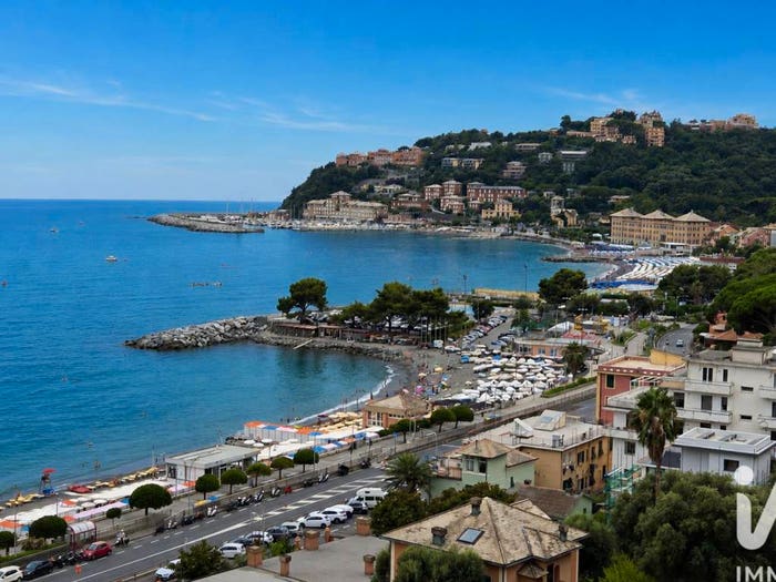 Appartamento bilocale in vendita in Via Montà, Terrarossa, Arenzano