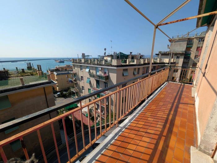Appartamento con 6 locali in vendita in Via Antonio Gavino, Pegli, Genova