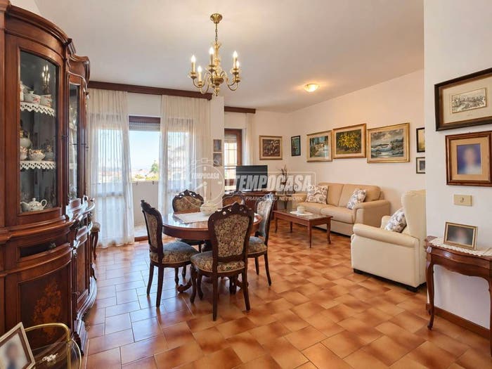 Appartamento quadrilocale in vendita in Via Libeccio, Centro, Oristano