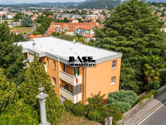 Appartamento trilocale in vendita in Via Canturina, Albate Muggiò, Como