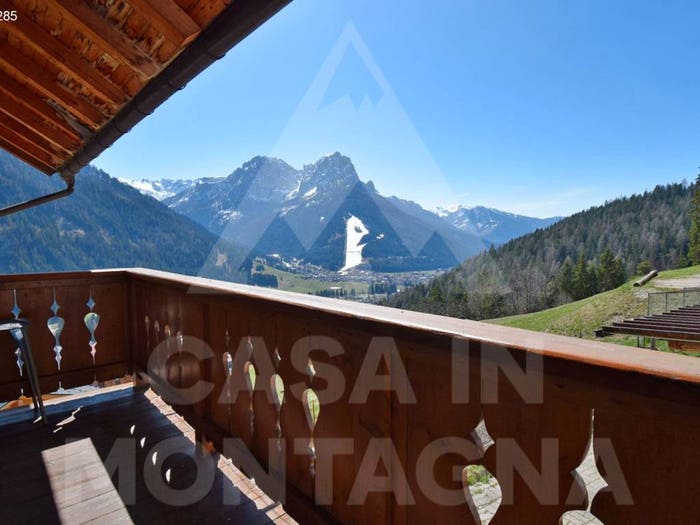 Casa con 6 locali in vendita in Via Moncion, San Giovanni di Fassa