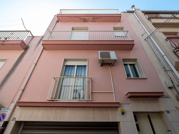 Casa con 6 locali in vendita in via Calabria, Centro, Comiso