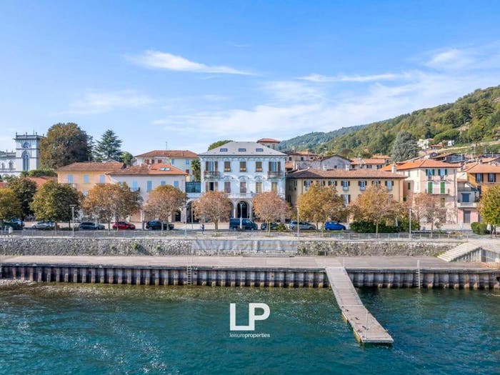 Appartamento trilocale in vendita in Viale Vittorio Veneto, Centro, Lesa