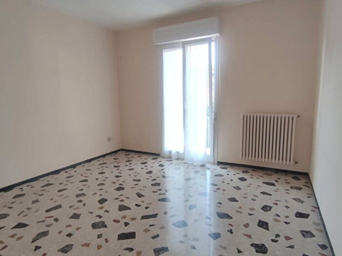 Appartamento trilocale in vendita in Via Marco Minghetti, Pantano, Pesaro