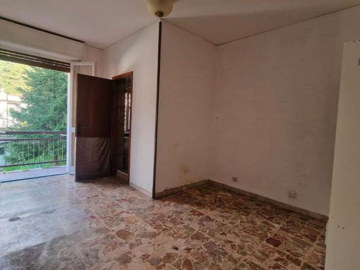 Appartamento con 5 locali in vendita in Centro, Carrara