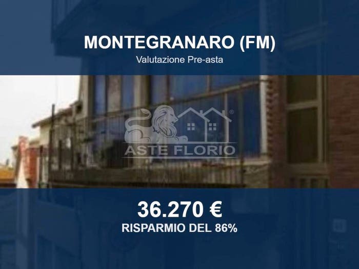 Casa con 6 locali in vendita in Via Castelfidardo, Centro, Montegranaro