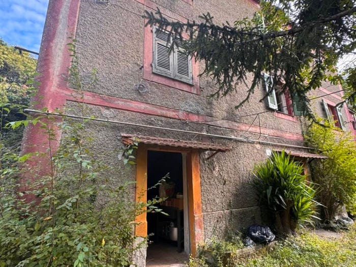 Casa con 6 locali in vendita in Via Trensasco, Molassana, Genova
