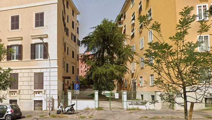 Appartamento trilocale in vendita in Via Savona, Villa Fiorelli, Roma