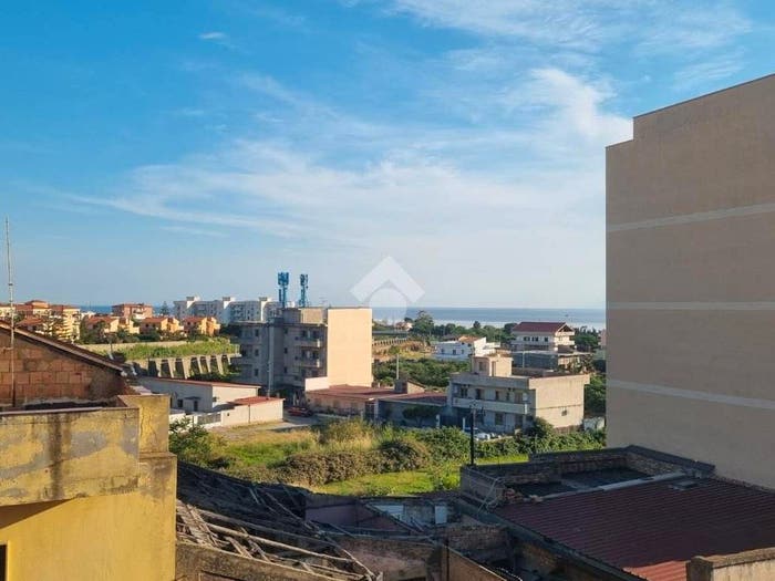 Casa con 6 locali in vendita in Via Nazionale, Catona Villa San Giuseppe, Reggio Calabria