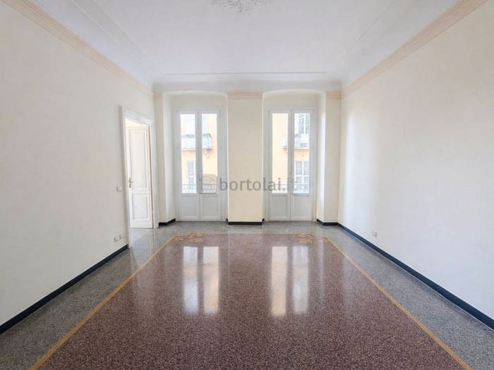 Appartamento con 6 locali in vendita in Via Oberto Cancelliere, Castelletto, Genova