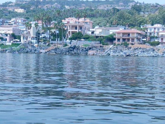 Casa trilocale in vendita in Via Lungomare Galatea, Aci Trezza, Aci Castello