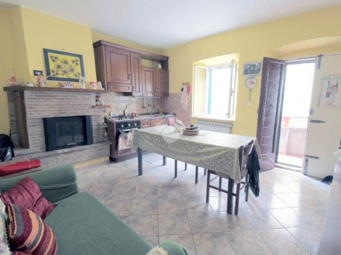 Appartamento trilocale in vendita in VIA DEL TORRICELLO, Centro, Poggio Mirteto