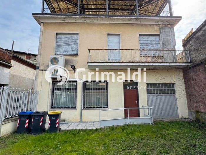 Appartamento con 5 locali in vendita in Via Pier Luigi Bruzzone, Centro, Bosco Marengo