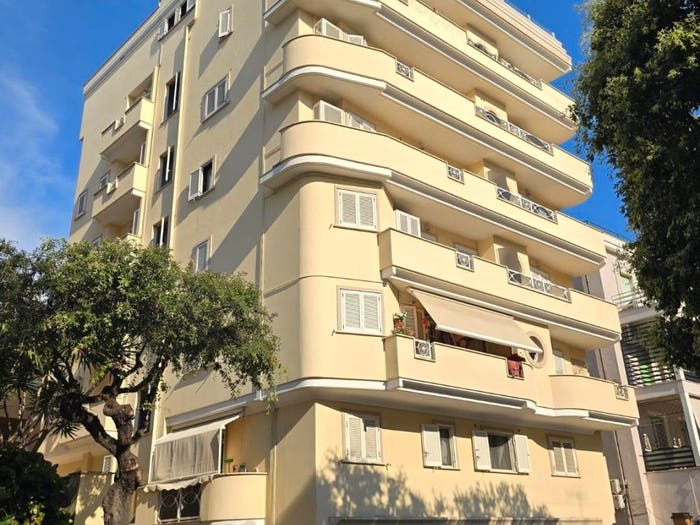 Appartamento trilocale in vendita in Via Cristoforo Colombo, Centro, Nettuno