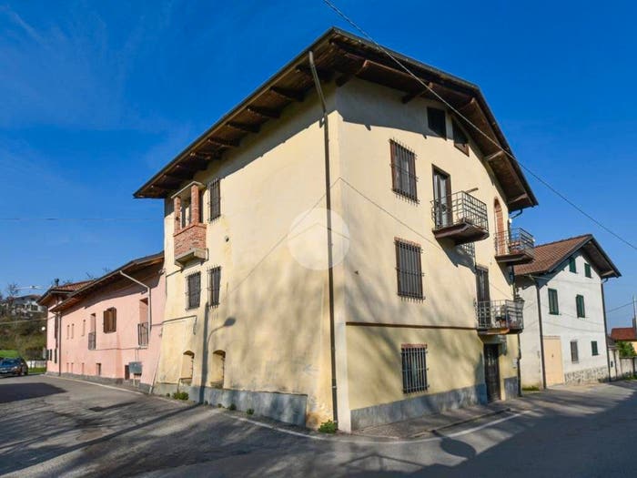 Appartamento quadrilocale in vendita in Via grangia marin, Giaveno