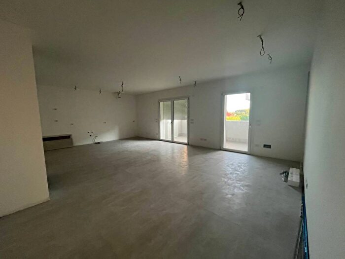 Appartamento trilocale in vendita in Via Roma, Centro, Trebaseleghe