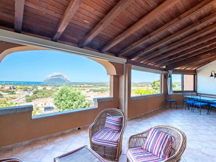 Appartamento con 5 locali in vendita in Via Meilogu, Porto San Paolo, Loiri Porto San Paolo