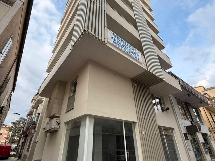 Appartamento trilocale in vendita in Via Paolo Baratta, Centro, Battipaglia