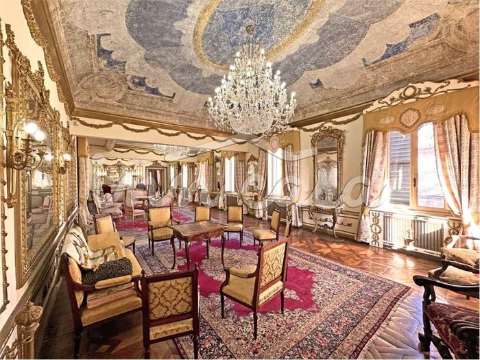 Casa con 6 locali in vendita in Centro, Monte Porzio