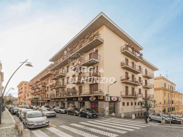 Casa con 6 locali in vendita in Felice Ferri, Frascati