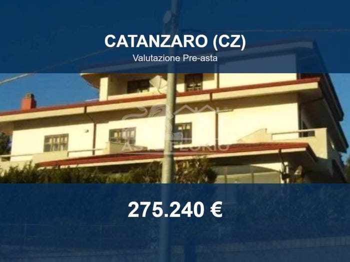 Casa con 6 locali in vendita in Viale V Gattoleo, Siano Pontegrande Sant'Elia, Catanzaro