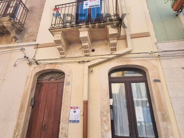 Casa con 6 locali in vendita in Via Epicarmo, Centro, Augusta