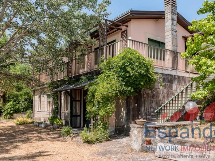 Casa con 6 locali in vendita in QUERCIA ALTA, Chiosi, Grizzana Morandi