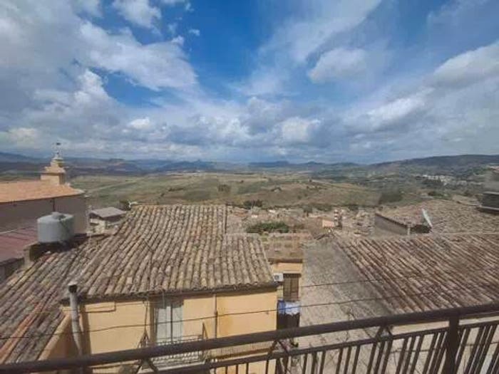 Appartamento quadrilocale in vendita in Via Giuseppe Garibaldi No Number, Aragona