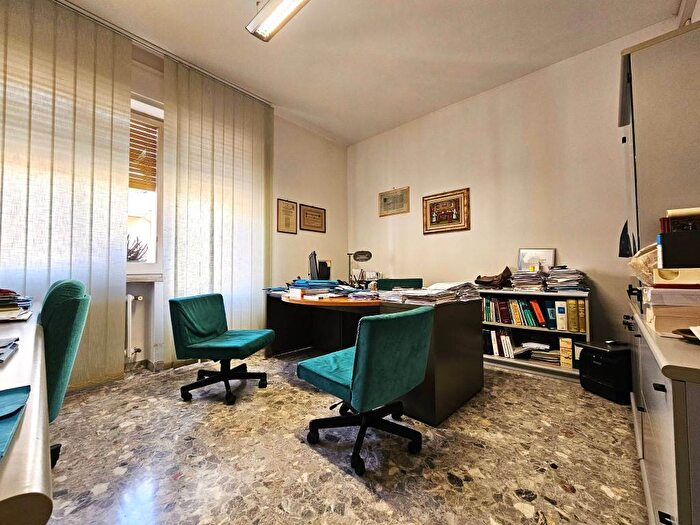 Appartamento con 5 locali in vendita in Via Francesco Savini, Centro, Teramo