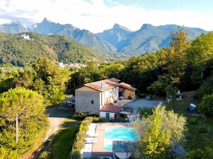 Casa con 6 locali in vendita in Via San Nicola, Gragnola, Fivizzano
