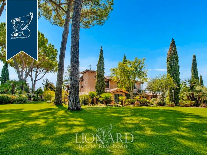 Casa con 6 locali in vendita in Morlupo