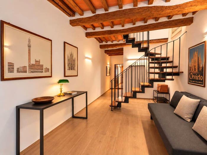 Appartamento con 6 locali in vendita in PIAZZA DEL GRANO, Centro, Asciano