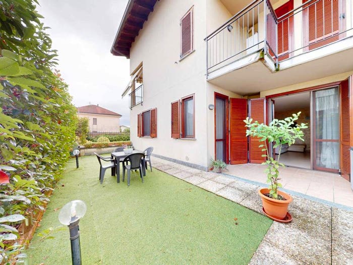 Appartamento trilocale in vendita in Via Filippo Brunelleschi, Lonate Ceppino