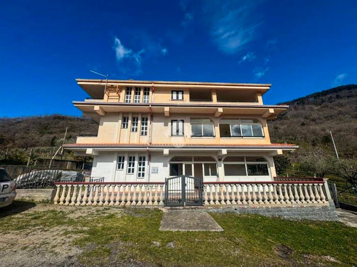 Casa con 6 locali in vendita in Contrada Seminali, Aiello Calabro