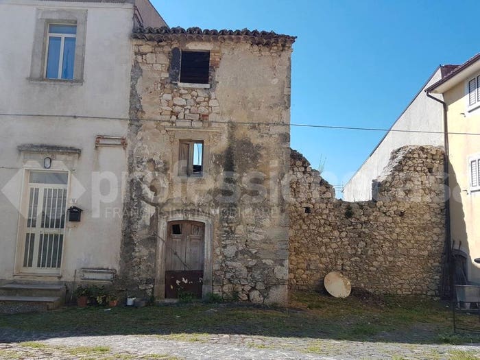 Casa bilocale in vendita in Via Centro, Ateleta