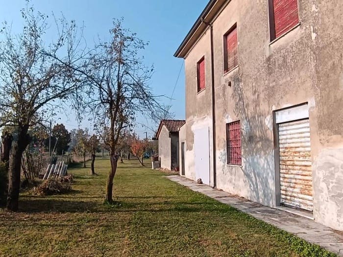 Casa con 5 locali in vendita in Via Breno, Breno Sopra, Borgonovo Val Tidone