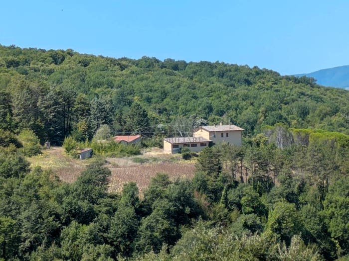 Casa con 6 locali in vendita in Città di Castello