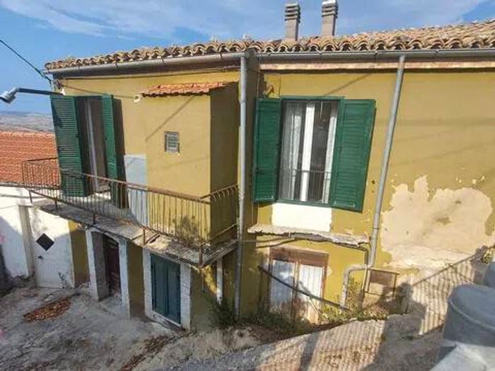 Casa con 6 locali in vendita in Contrada Briccioli, Altino