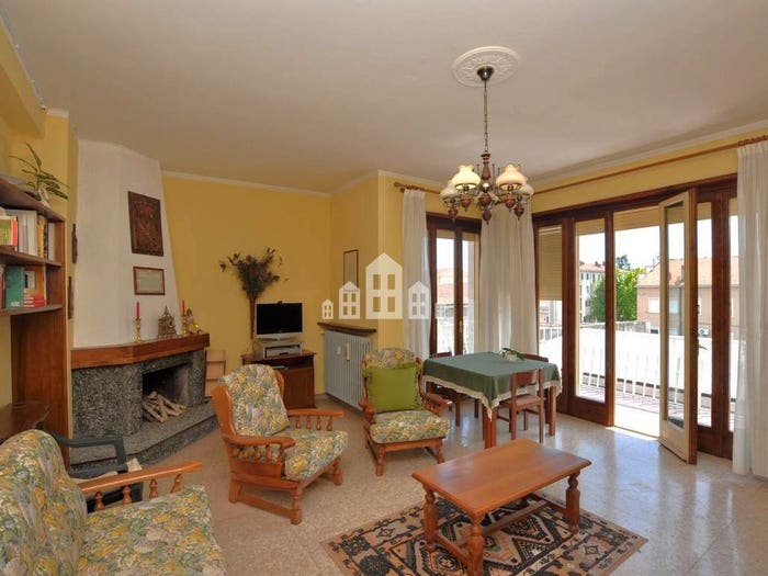 Appartamento con 5 locali in vendita in Via Gramsci, Centro, Cuorgnè