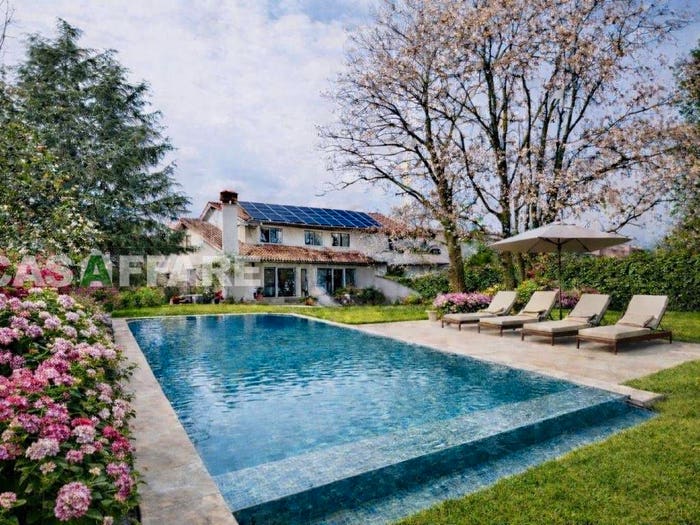 Casa con 5 locali in vendita in Viale Giulio Zavaritt, Gorle