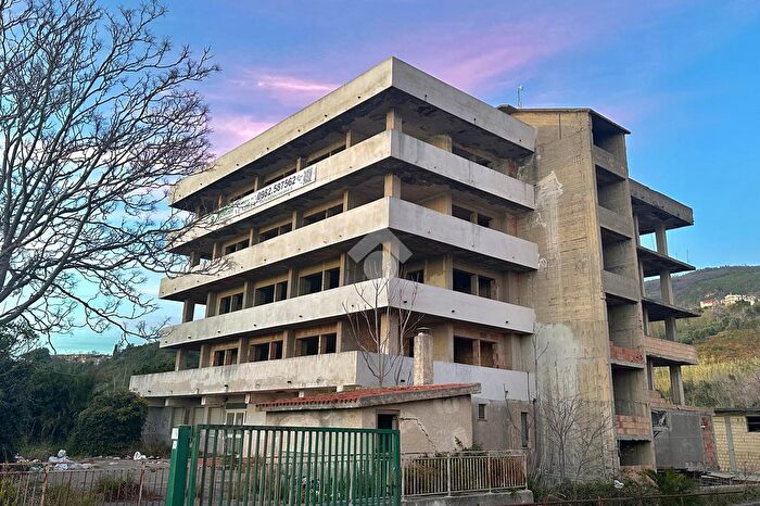 Casa monolocale in vendita in Via Sant'Agata, Paola