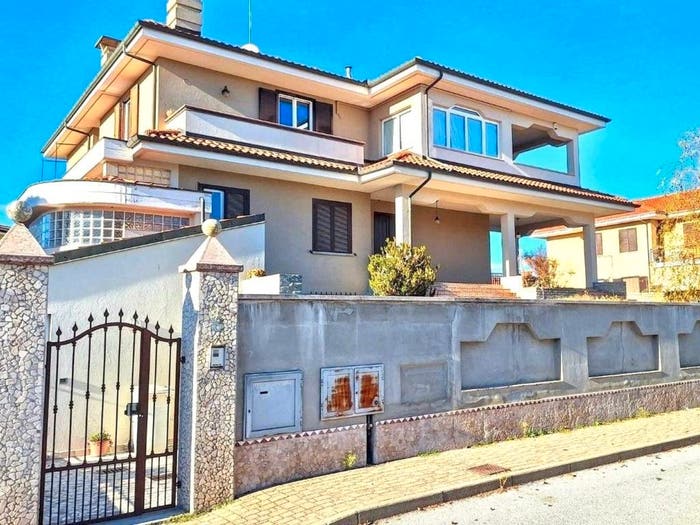 Casa con 6 locali in vendita in Via XXV Aprile Bene Vagienna CN Italia, Centro, Bene Vagienna