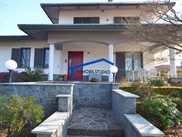 Casa con 6 locali in vendita in Via Leonardo da Vinci, Dairago