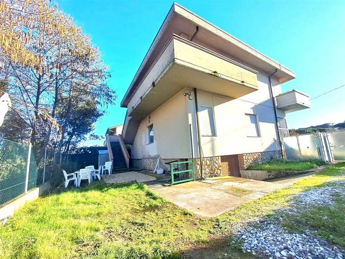 Appartamento con 5 locali in vendita in Via Fivizzano, Bondano Partaccia, Massa
