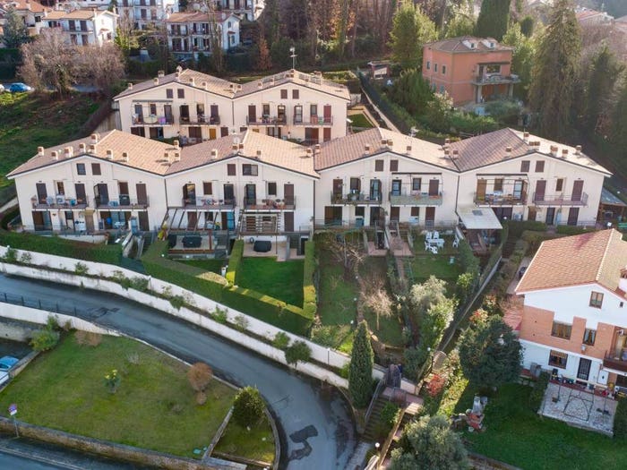 Appartamento trilocale in vendita in Via Filippo Luzi, Montecompatri, Monte Compatri