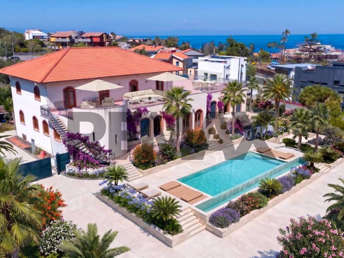 Casa con 6 locali in vendita in Via Gurne, Santa Caterina Santa Maria delle Grazie Capomulini, Acireale