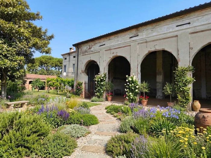Casa con 6 locali in vendita in Strada chiaviche, Pegognaga