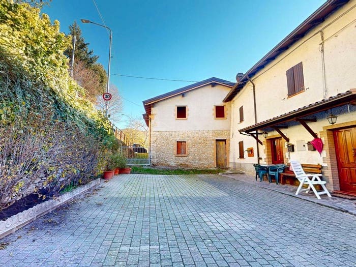 Casa trilocale in vendita in Pavullo nel Frignano