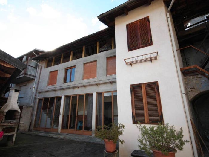 Casa con 6 locali in vendita in Via del Nord, Civiasco