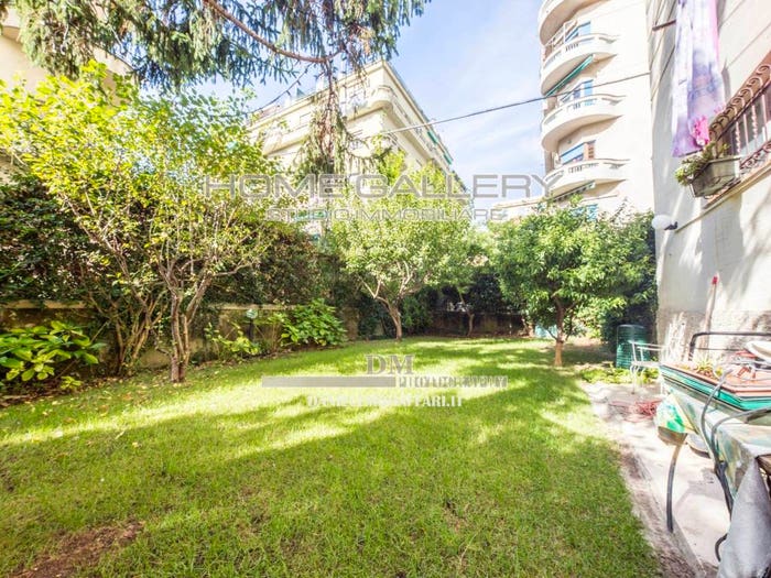 Appartamento con 6 locali in vendita in Via Giordano Bruno, Albaro, Genova